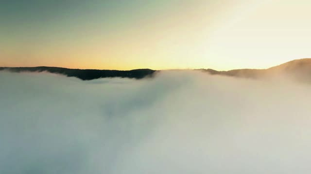 Drone Captures "Tremendous" footage while ramming into the Dense Clouds