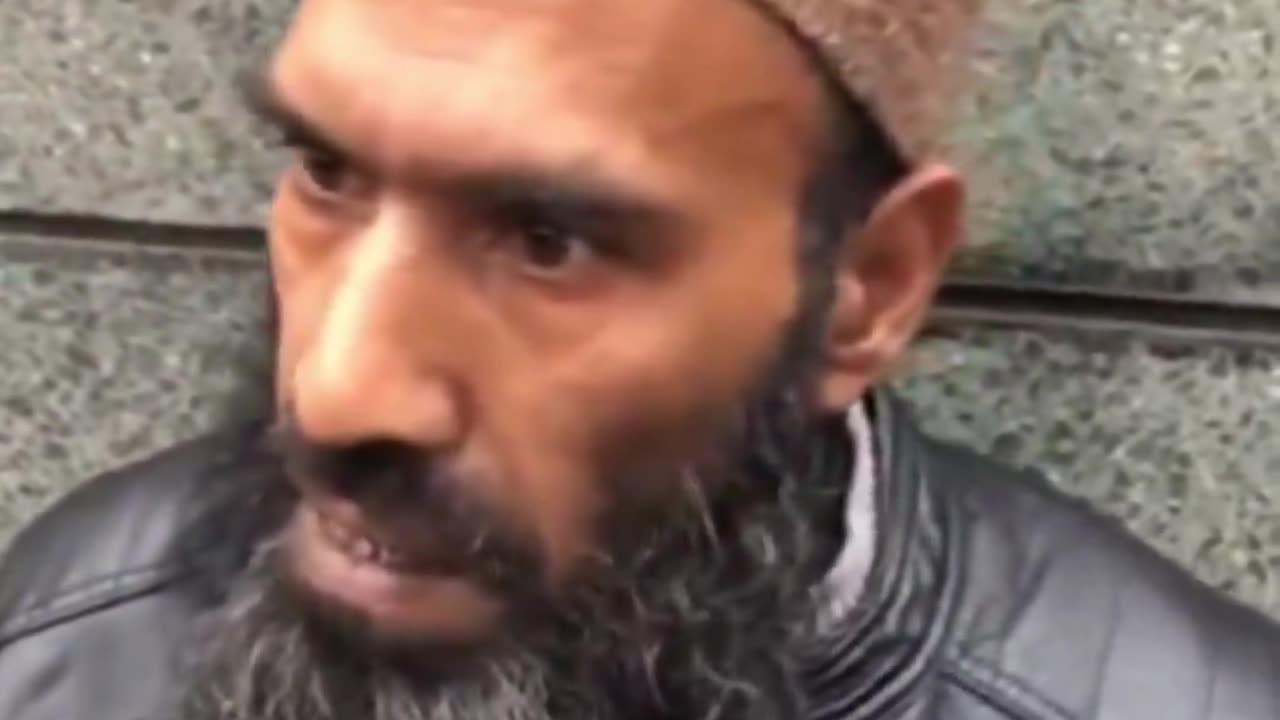 Mohammed 50 years old from Pakistan wants to abuse a 11 year old British gir