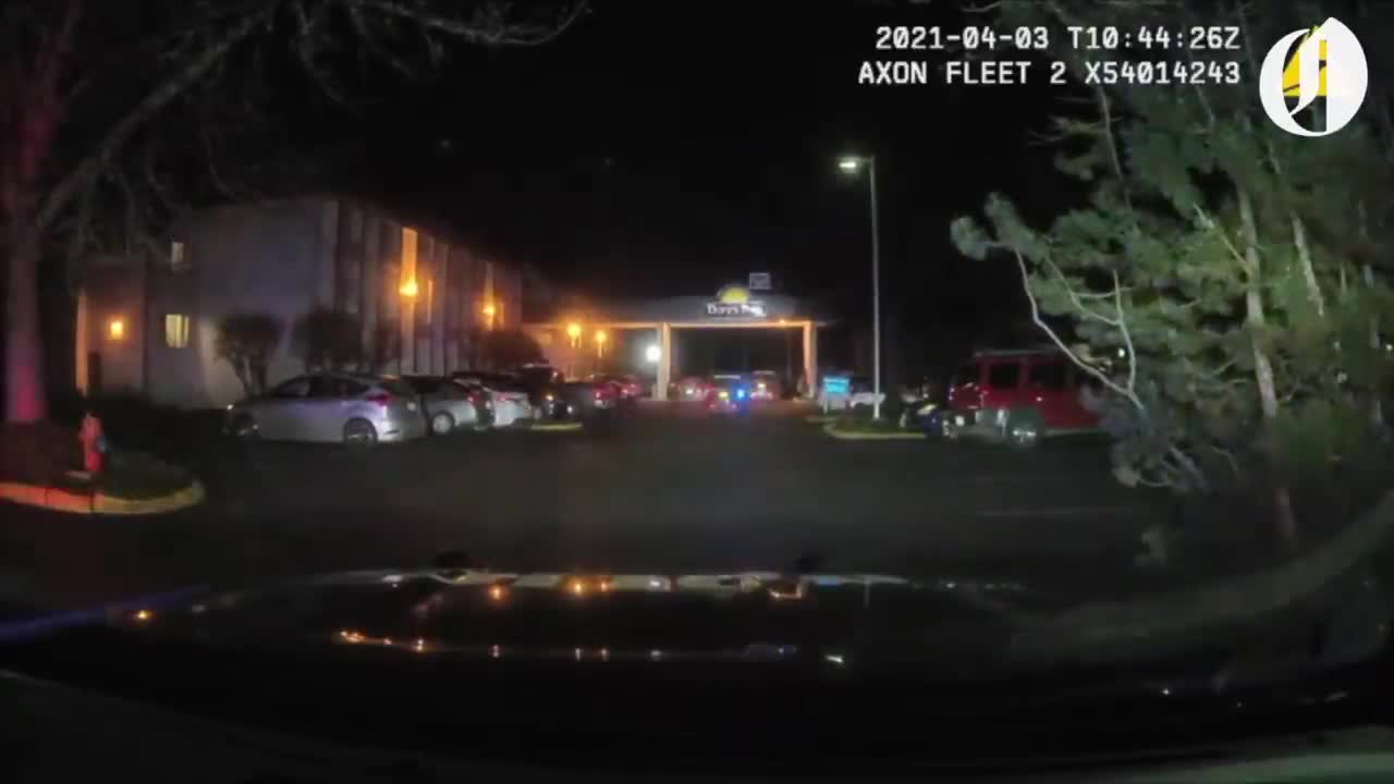 BODYCAM: Man Runs At Oregon Police With Knife, Gets Shot and Killed