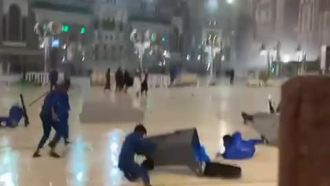 Thunderstorm ⛈️⛈️ in Makkah