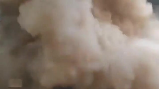Cleaning the air conditioner fan from dust.