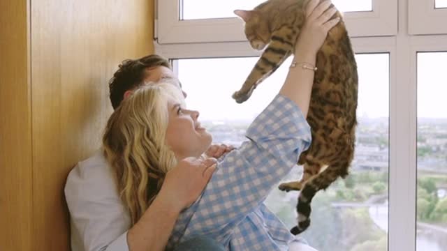 Cute Couple & Cat Reaction to Funny Cat - Funny Couple Cat Reaction Compilation