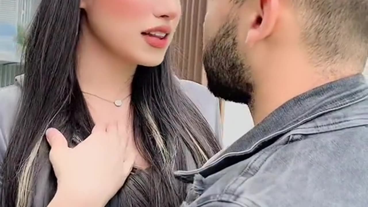😆😆😊😊🤭🤭