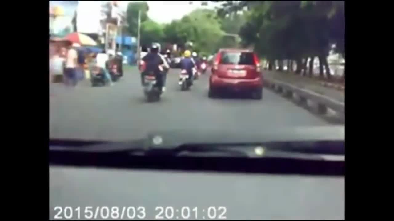 Bad Driving Indonesian Compilation #14 Dash Cam Owners Indonesia