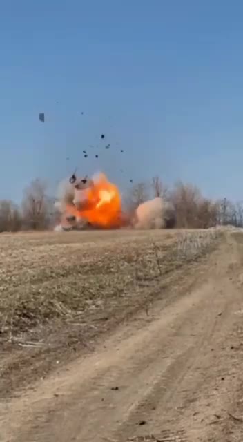 Explosion of a mined BMP-1 of Ukraine forces