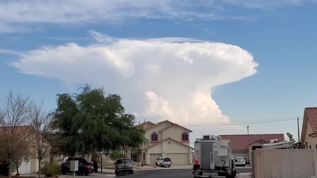 Mushroom Cloud is a supercell thunderstorm in vegas