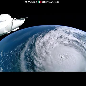 STAY SAFE FL💔. 🇺🇸 |🌀 Attention! Hurricane Milton is approaching!