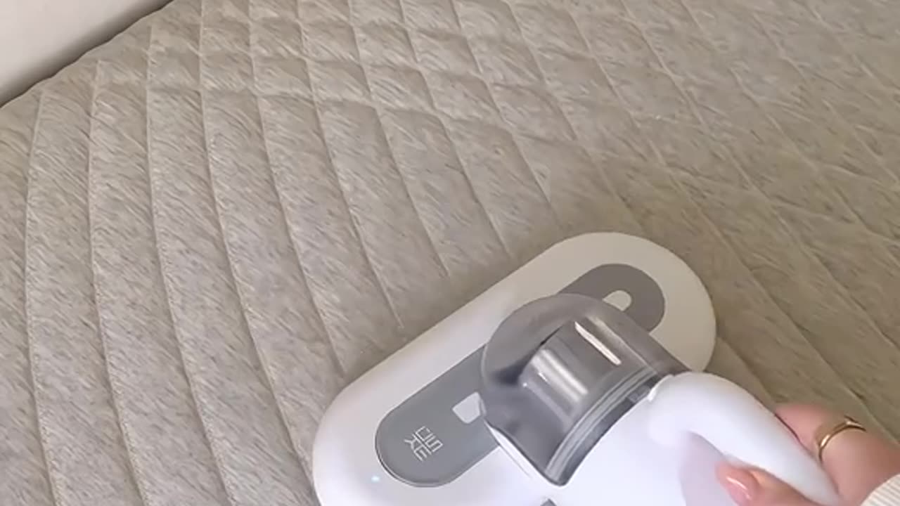 Mattress Vacuum Cleaner with UV