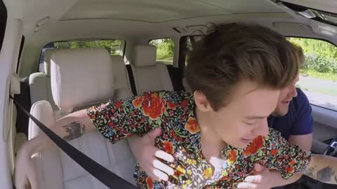 SUPER!!!Harry Styles Carpool Karaoke