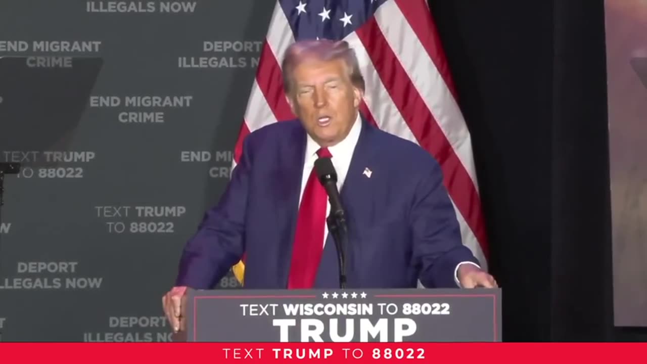 Crowd Goes Wild as Trump Hilariously Takes Down Harris With Killer Line