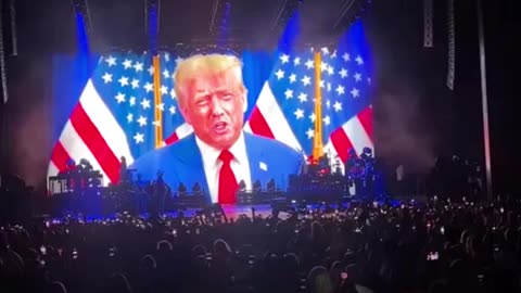 AMERICA LOVES THE REAL COMMANDER IN CHIEF!!!🇺🇸