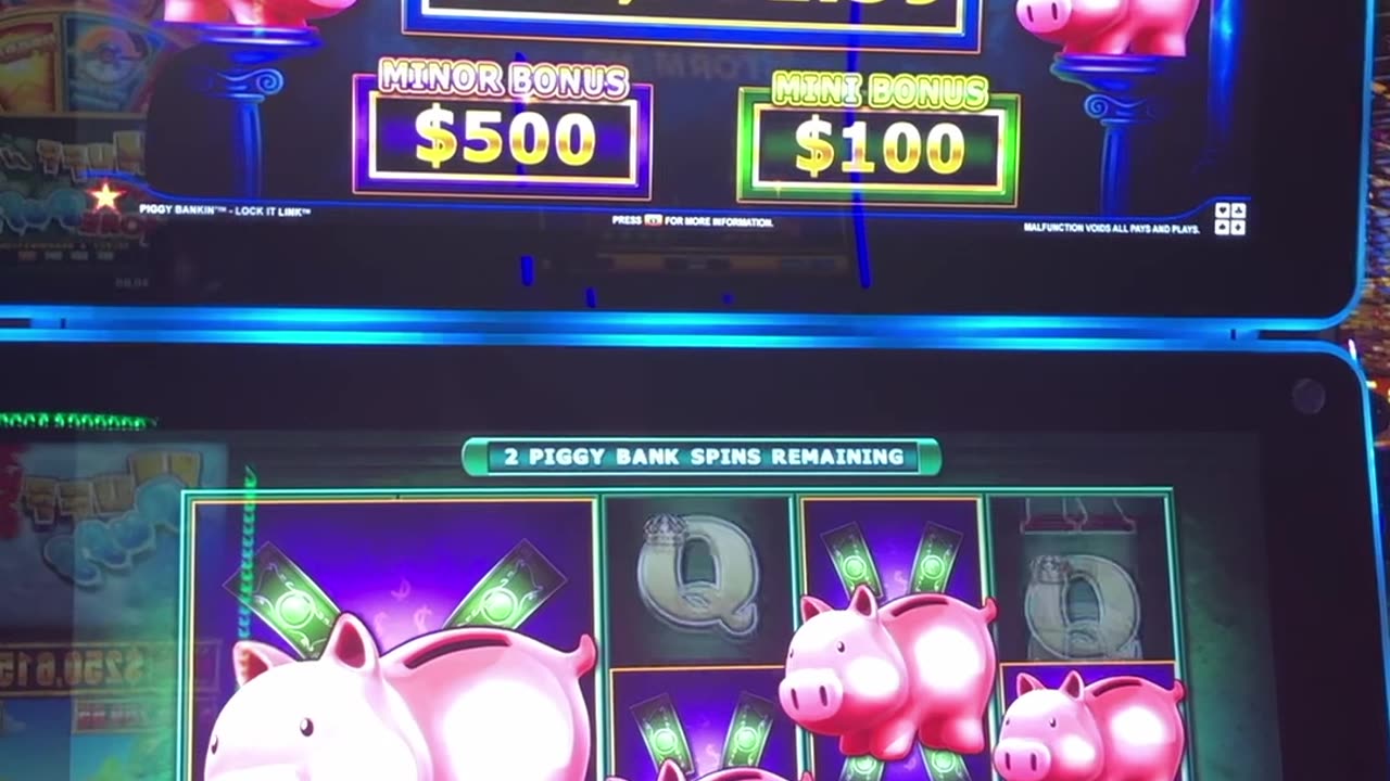 OUTSTANDING OINKS!!! #slots #casino #slotmachine #slotwin #jackpot #bonusfeature #gambling