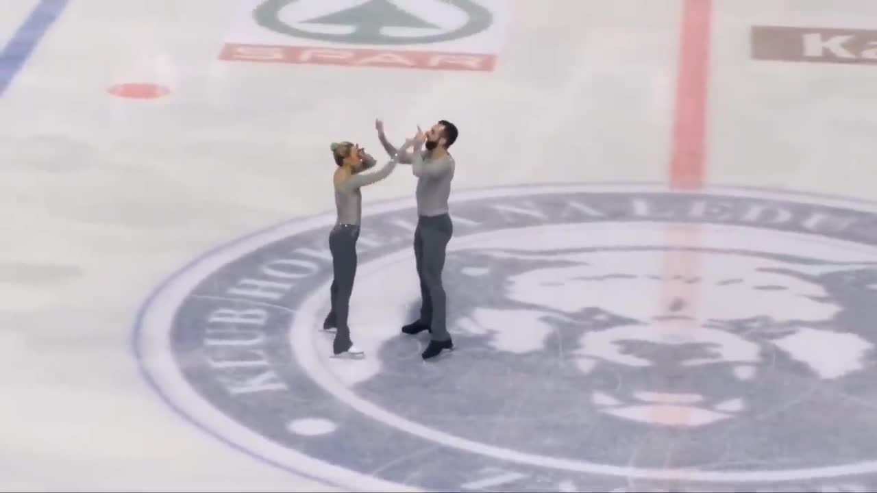 *Scary Fall - Please Beware* - Ashley CAIN / Timothy LEDUC, GOLDEN SPIN ZAGREB PAIRS FS Dec. 7, 2-12