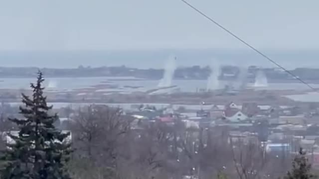 Russian attack helicopters over Mariupol