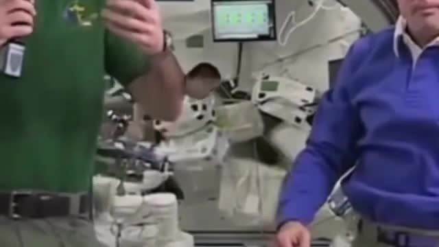 Ne croyez pas tout ce qu'ils vous montrent