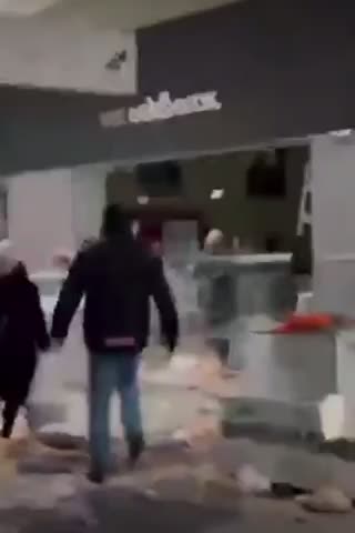 A security coup in Mariupol and the robbery of the largest store Mariupol,Ukraine