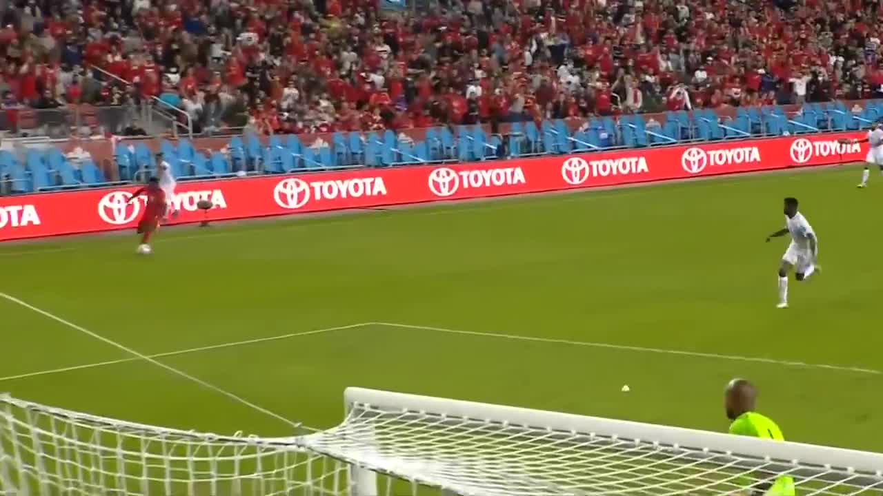 Breaking Down Alphonso Davies' spectacular goal against Panama _ World Cup Qualifier