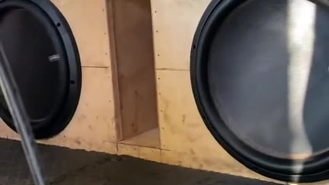 Who can resist seeing that it can't walk at all?