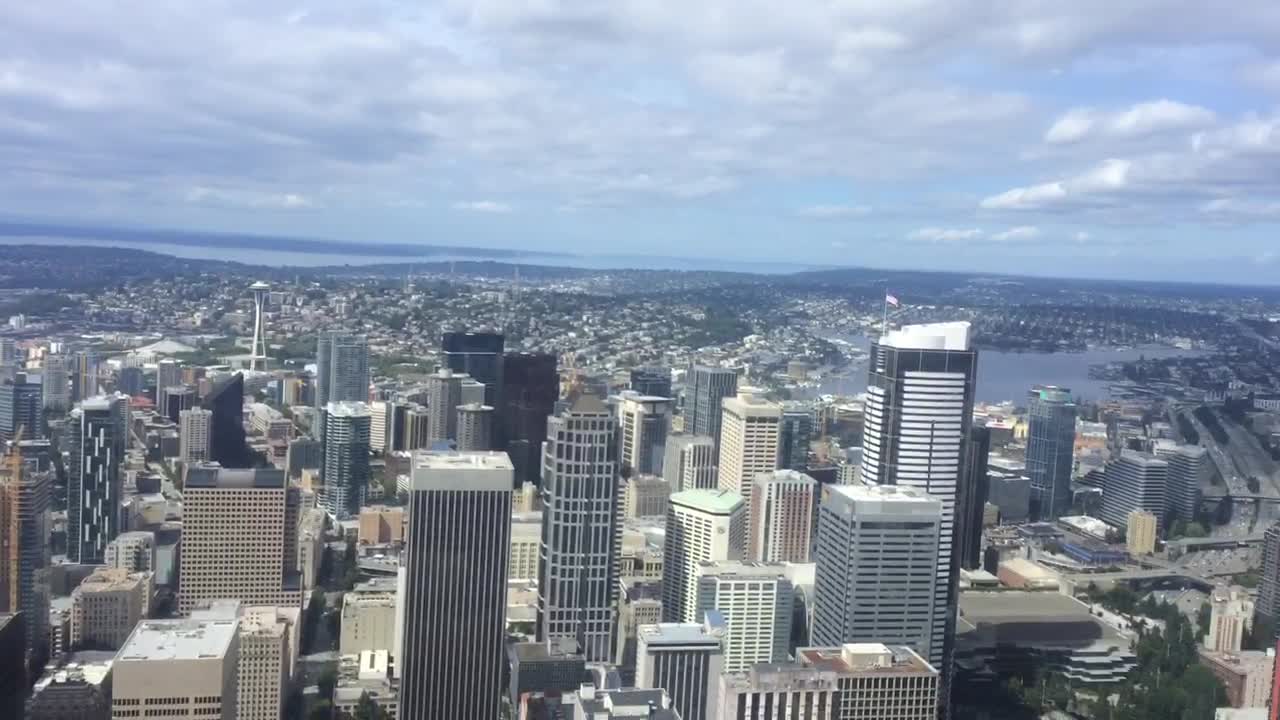 A picturesque view to Seattle