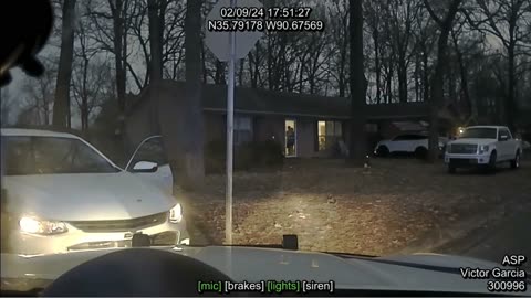 Brand new Chevy attempts to evade Arkansas State Police - PIT Maneuver into street sign