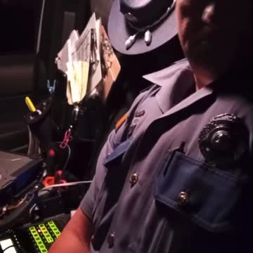 Unsere Landsleute werden angegriffen, direkt vor unseren Augen