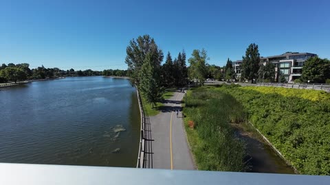 Walk along the Rideau Canal