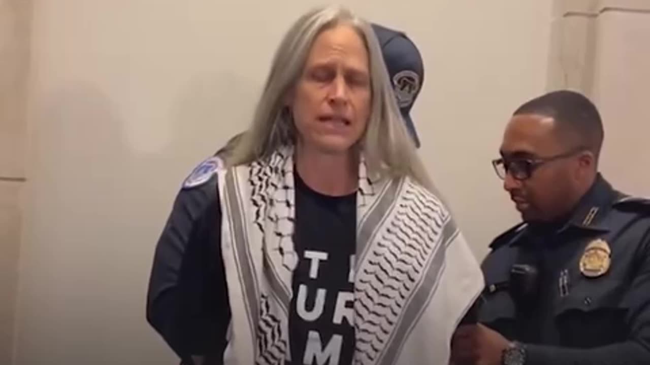 اعتقال ناشطة امريكية لاحتجاجها على وقف تمويل الأونروا