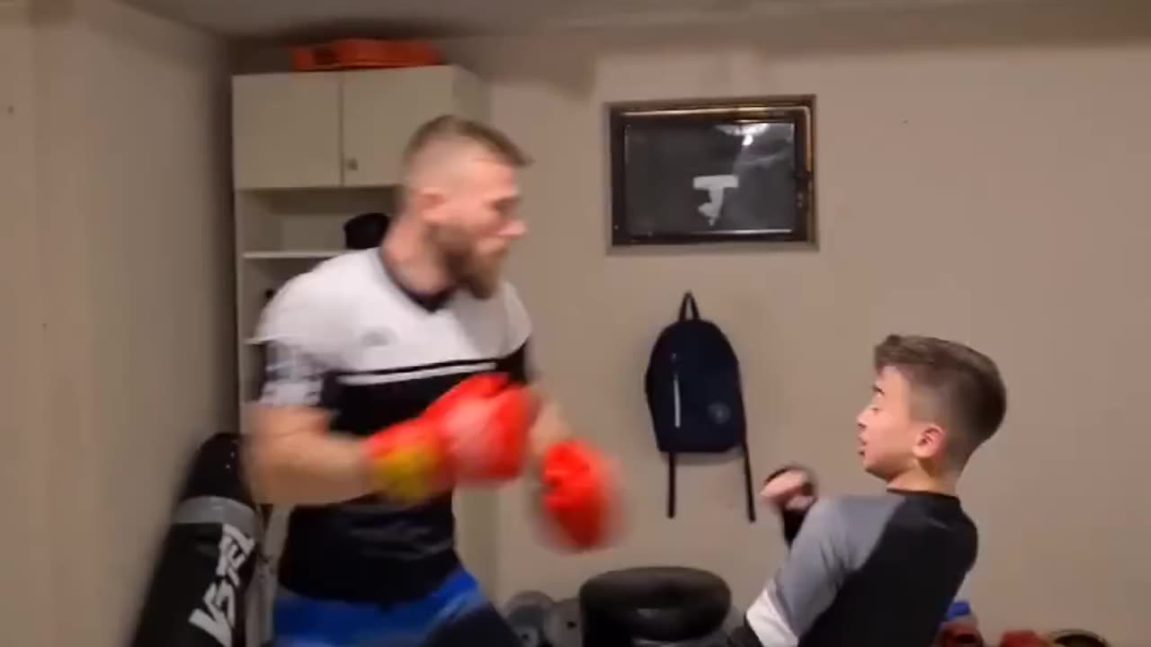 Boxing kid