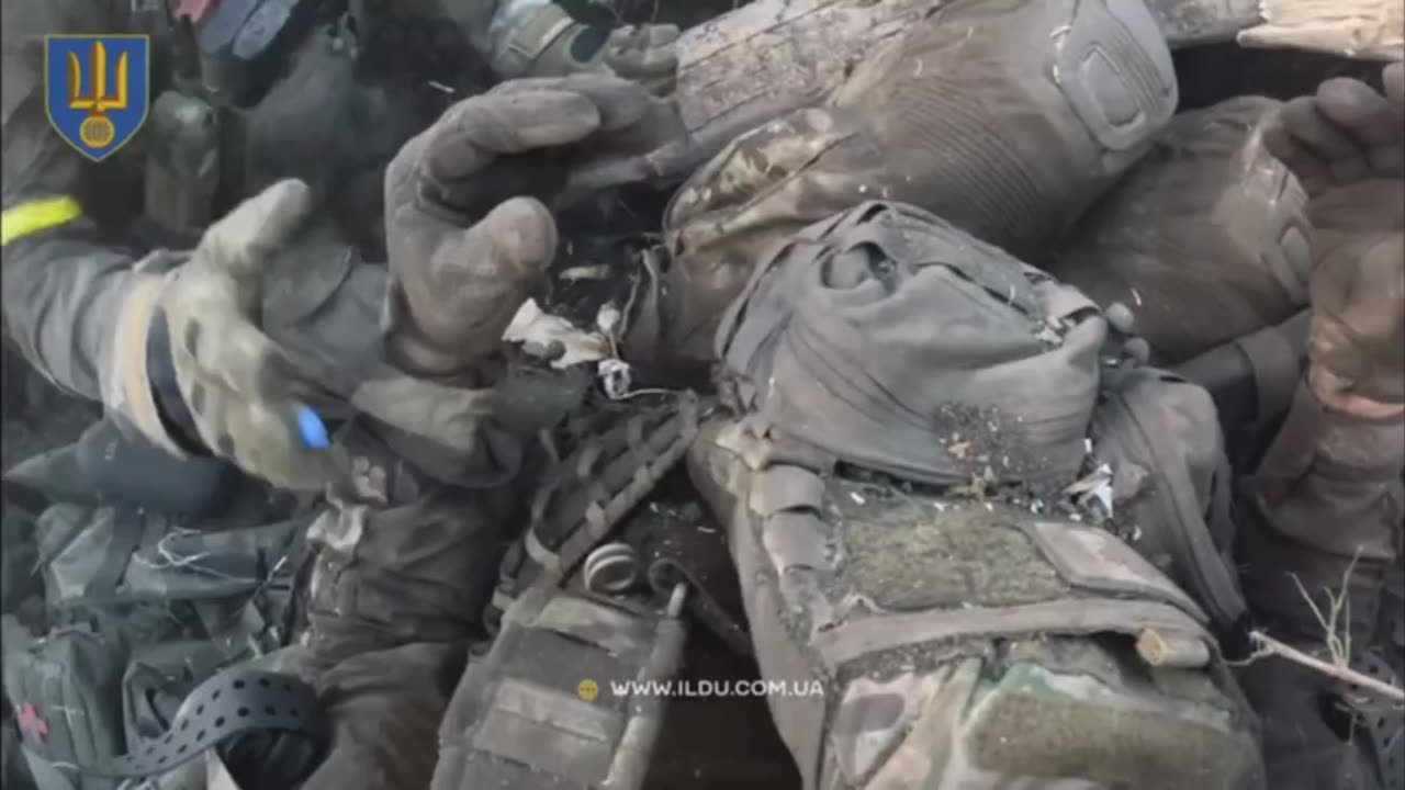 Your tax dollars at work - US soldiers in Ukrainian uniforms