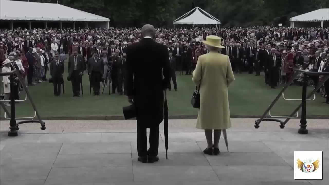 How did Queen Elizabeth hide her wealth?