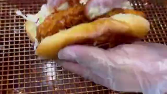fresh fried chicken sandwich