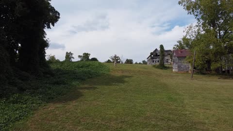 Trekking the remains of an Abandoned Town from 1905 in North Carolina