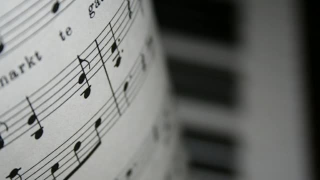 round Music