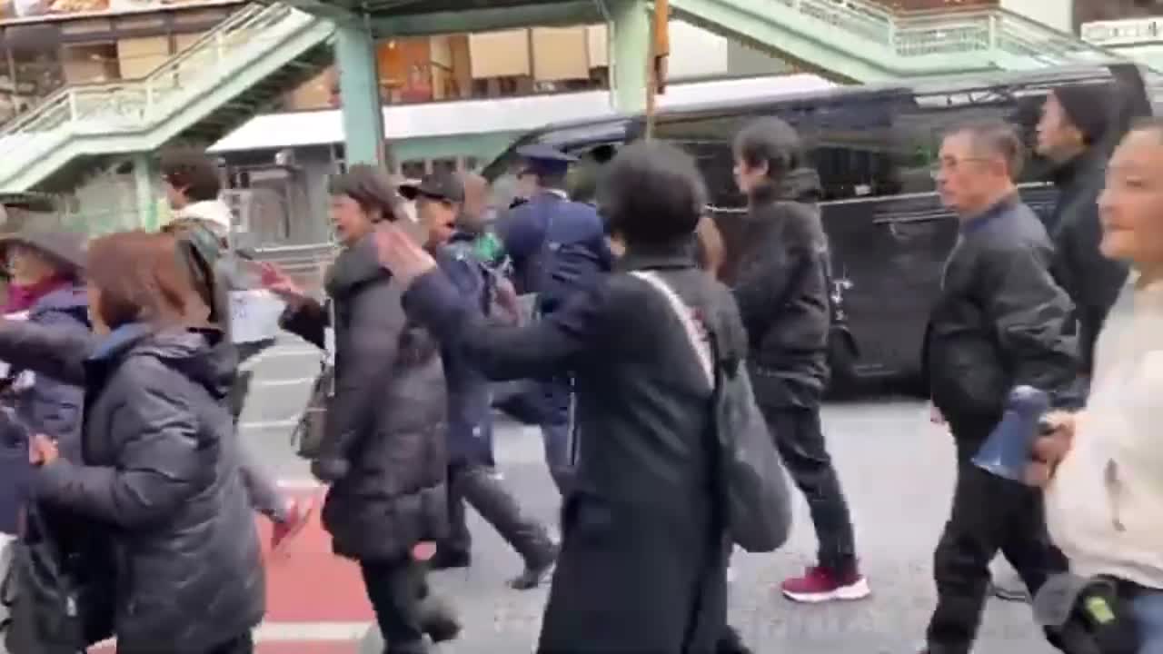 神真都Q全国同時緊急デモ東京2022/1/9(日)半信半疑で見に行きましたが、ここには正義が感じらました。確実しました。1〜9
