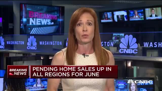 Pending home sales fall versus a year ago