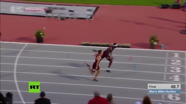 400m Hurdler "super man" dive