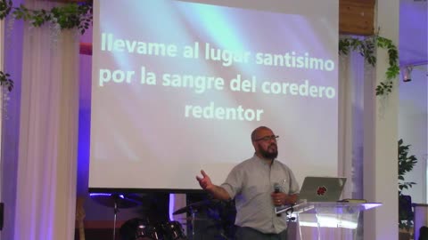 Spanish preaching of the Word