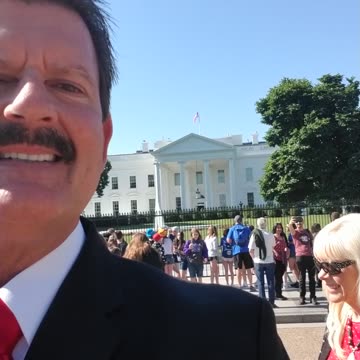 In front of the Whitehouse 2019