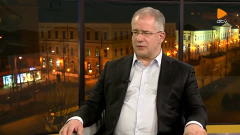 Megszólalt a gödörből a lyuk