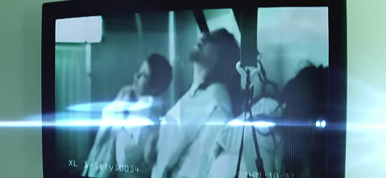 Korn - Make Me Bad (Official HD Video)