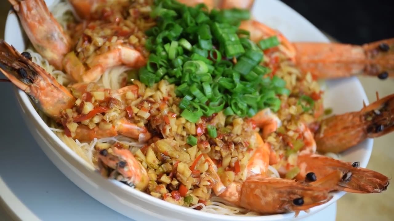 Prawn noodles