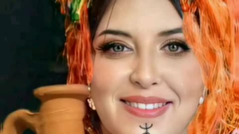 من أجمل أغاني الأمازيغية التي حركت بها منار مشاعر الحبيب .....رائعة جداً