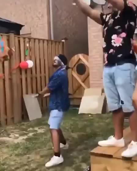 He just smashed his nuts. 🤣😂