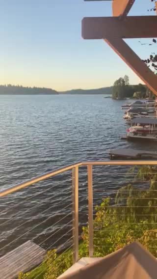 Lake Sammamish, Washington (lake view)