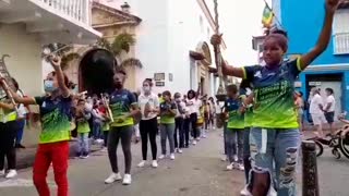 Así se vive la procesión del Viernes Santo en el Centro Histórico de Cartagena