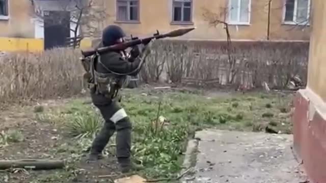 Ukraine War - Chechen forces storming the building in Rubizhne of the Luhansk People's Republic