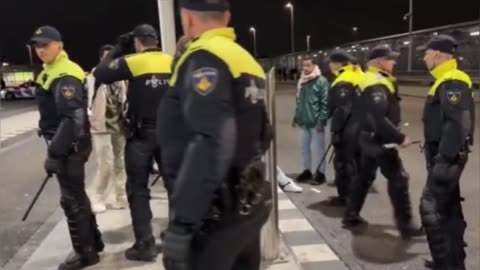 In the Netherlands pro-Palestinian and pro-Hamas demonstrations at airports meet police