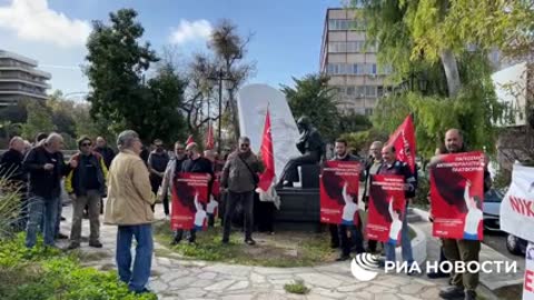 The shells that Greece sends to the Ukrainian Nazis are killing civilians in the Donbass"