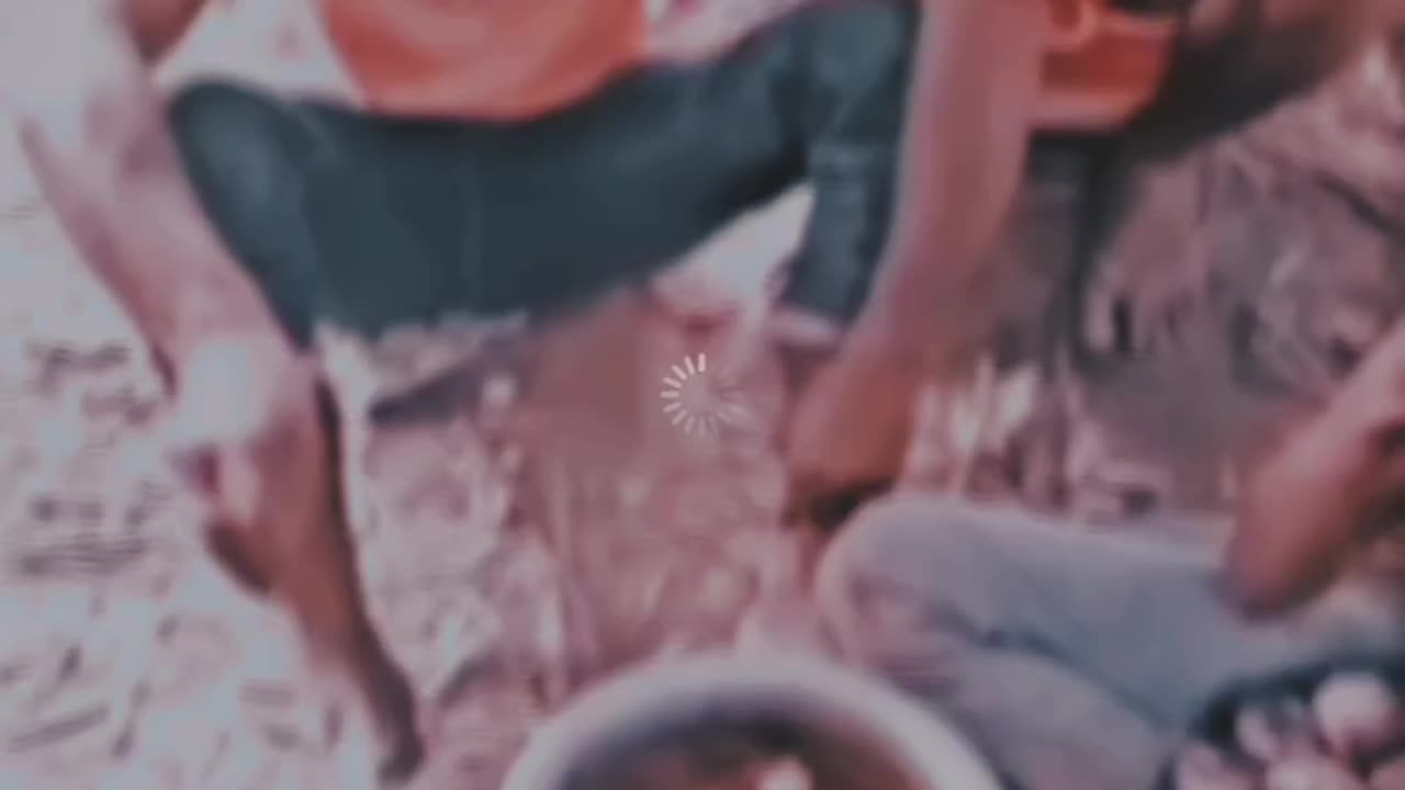दोस्तों ने पार्टी दी थी