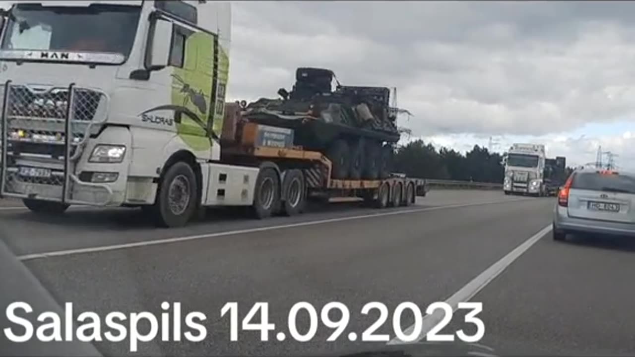 🪖🇱🇻 Latvia has begun to organize it's military equipment around Riga